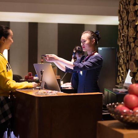 M Hotel Чжэнчжоу Экстерьер фото