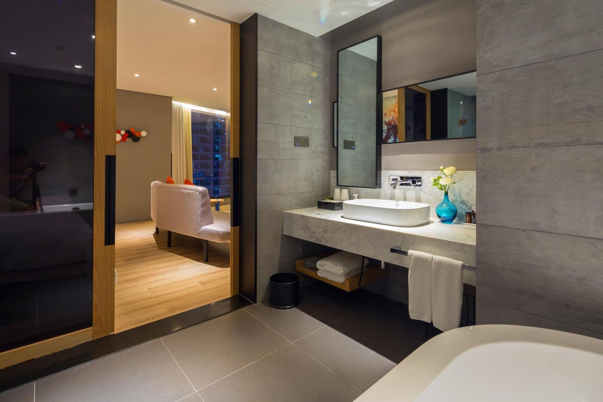 M Hotel Чжэнчжоу Экстерьер фото