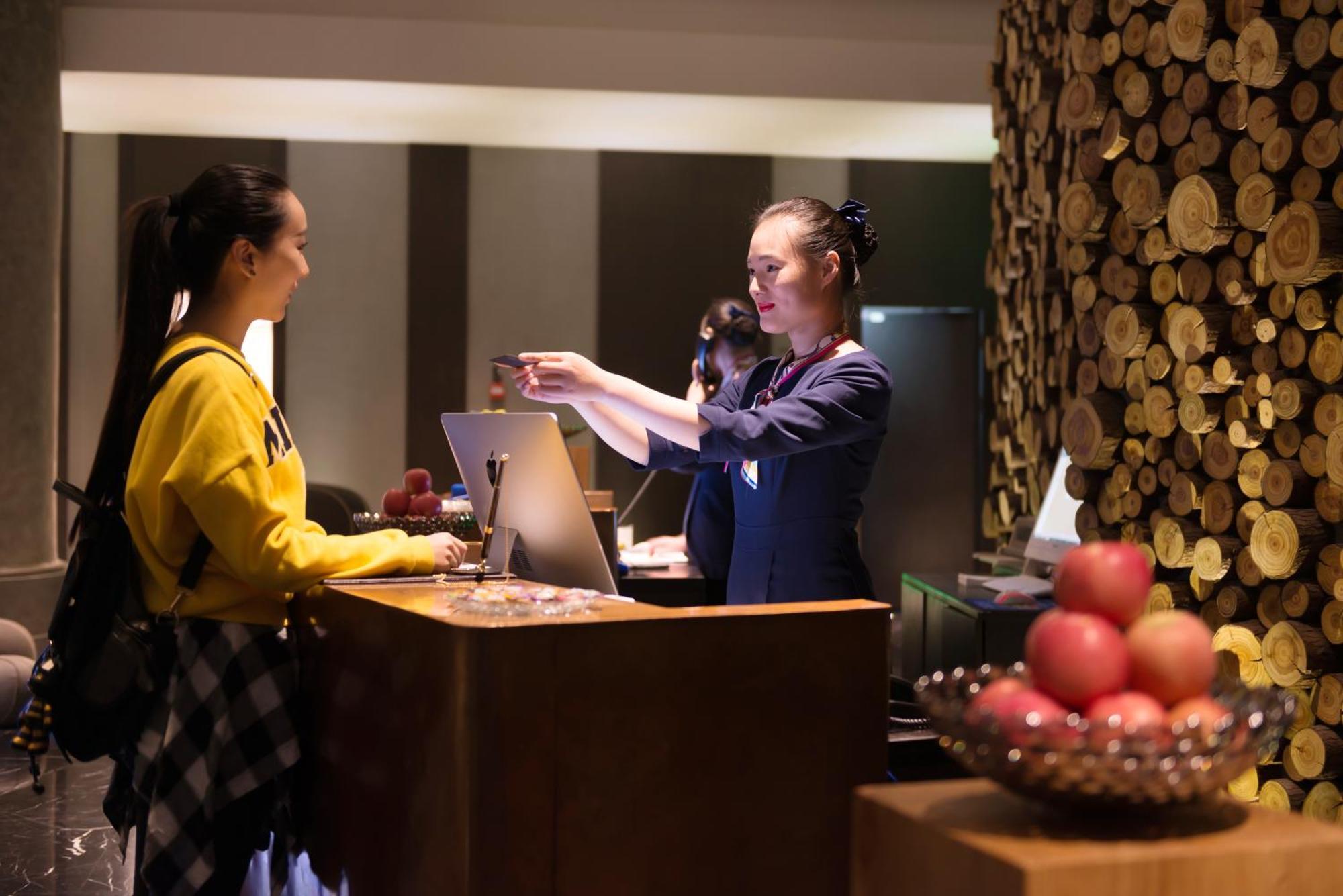 M Hotel Чжэнчжоу Экстерьер фото
